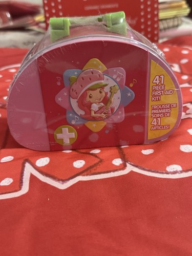 2013 Strawberry Shortcake 41 PIECE First Aid Kit in Tin