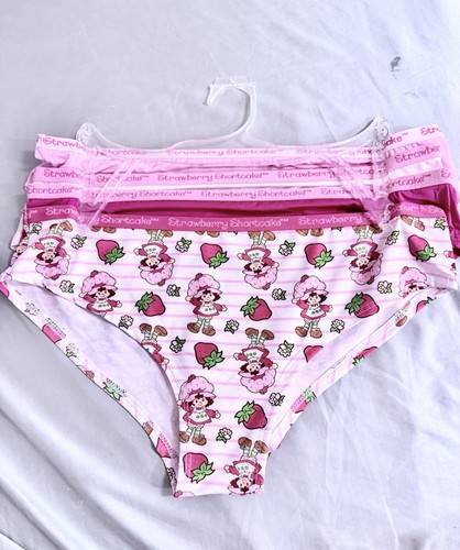 STRAWBERRY SHORTCAKE Juniors/women 4 pack Underwear- XL