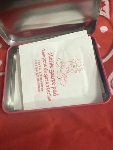 Strawberry Shortcake First Aid Kit in Collectible Tin - photo 2