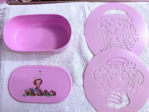 2008 Strawberry Shortcake Melamine Bento Box & Stencils - photo 2