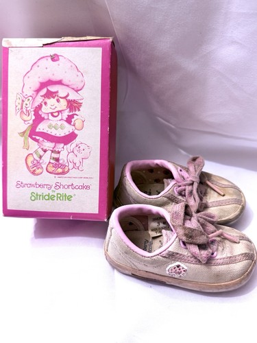 Vintage 1980s Child Sneakers Strawberry Shortcake by Stride Rite