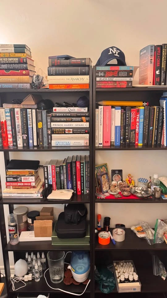 2 IKEA Bookshelves - photo 2