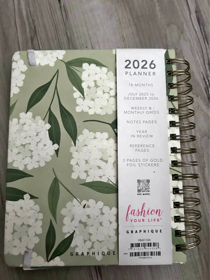Graphique 2026 18-Month Planner