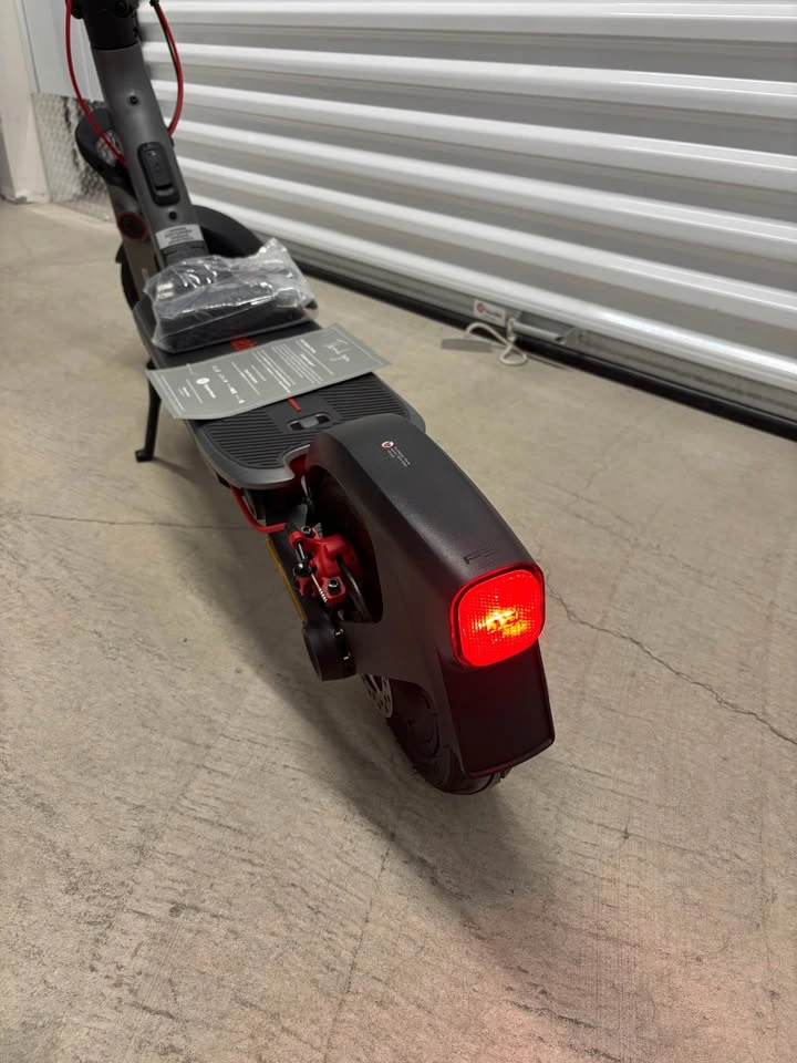 BRAND NEW Segway F3 Pro Electric Scooter - $800! - photo 2