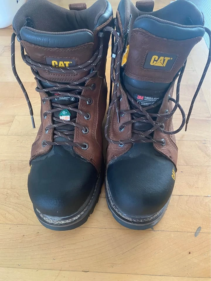 CAT steel toe work boot used only once size 11 - photo 3
