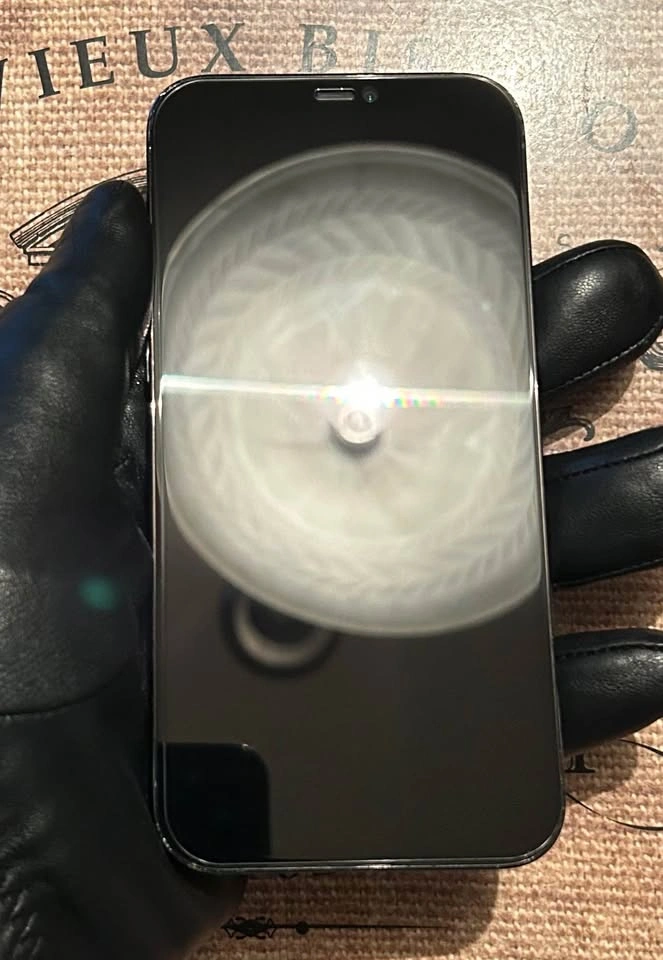(100%)iPhone 12 Pro Max 256GB- Great Con + Accessories. - photo 4