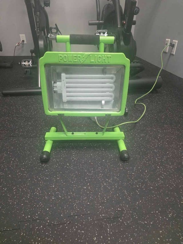 Power Light Commercial Portable Work Light - Like New