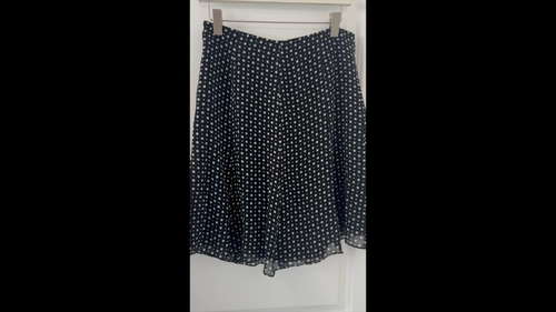 Express 100% Silk Skirt Size 6 NWOT Black Polka Dot - photo 2