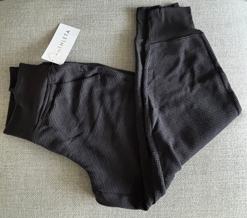Athleta Coaster Luxe Waffle Jogger Medium Petite Black BNWT - photo 4