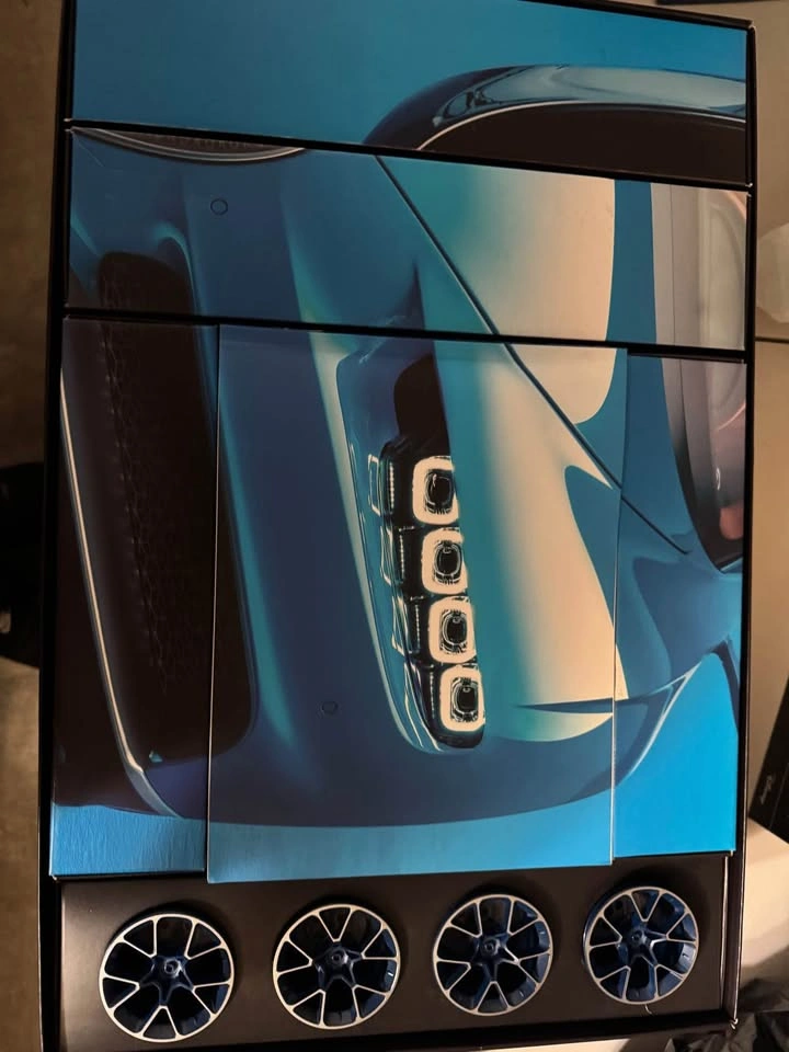 Lego Bugatti Chiron (partially built) (42083) - photo 4