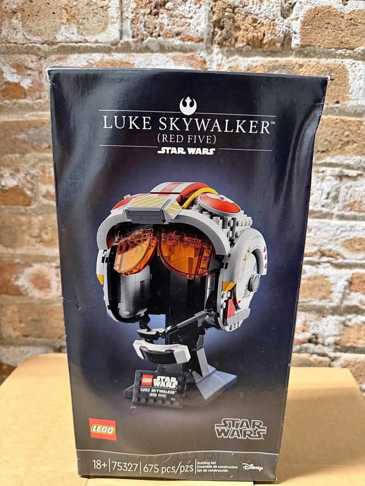 LEGO Star Wars Luke Skywalker (Red Five) Helmet 75327