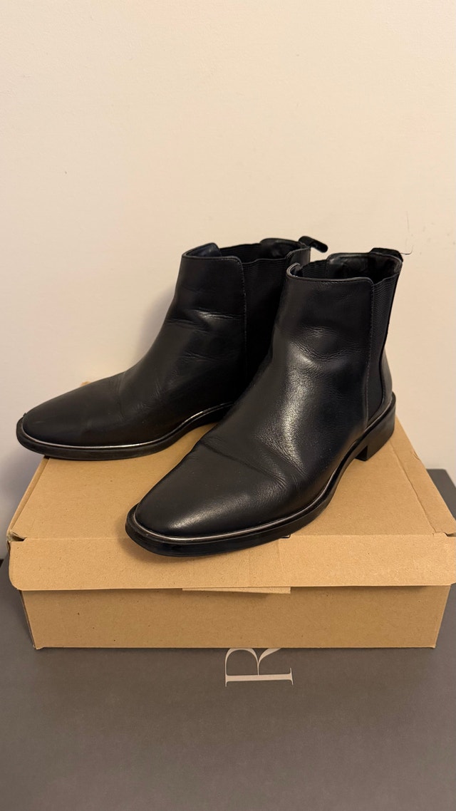 Zara Black Leather Ankle Boot