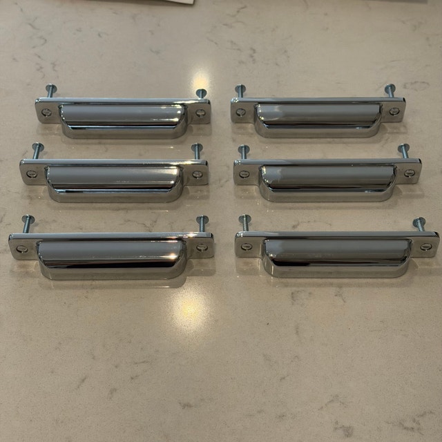 Chrome Transitional Cabinet Cup Pull