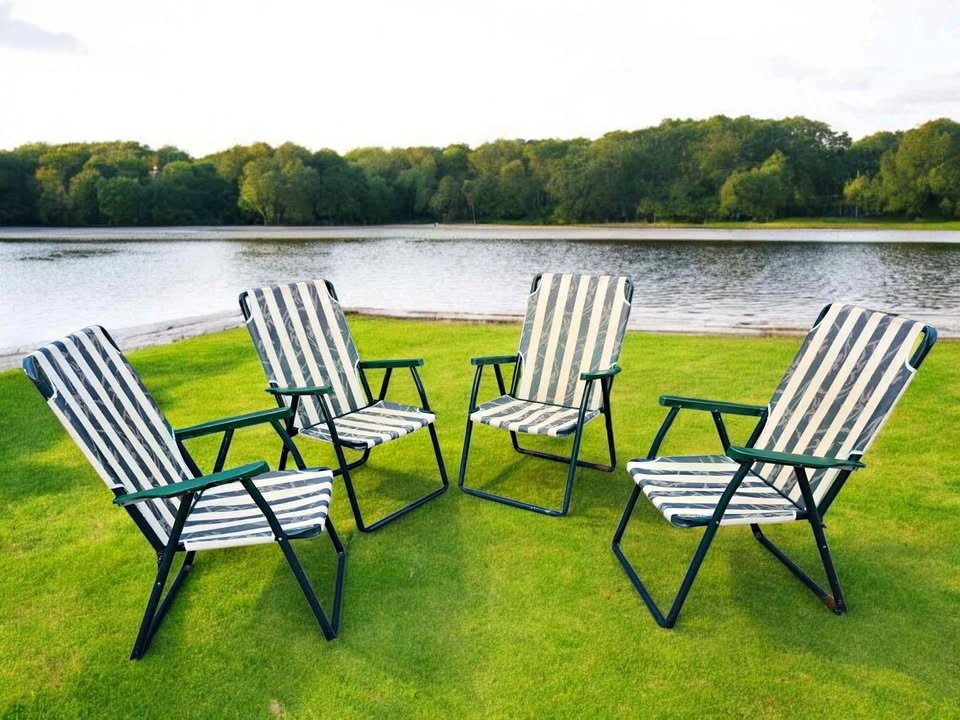 Lot of 4 Folding Aluminum Beach Chairs