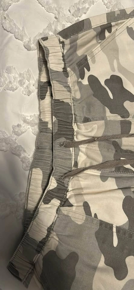 Refuge Camo Cargo Pants Size M - photo 3