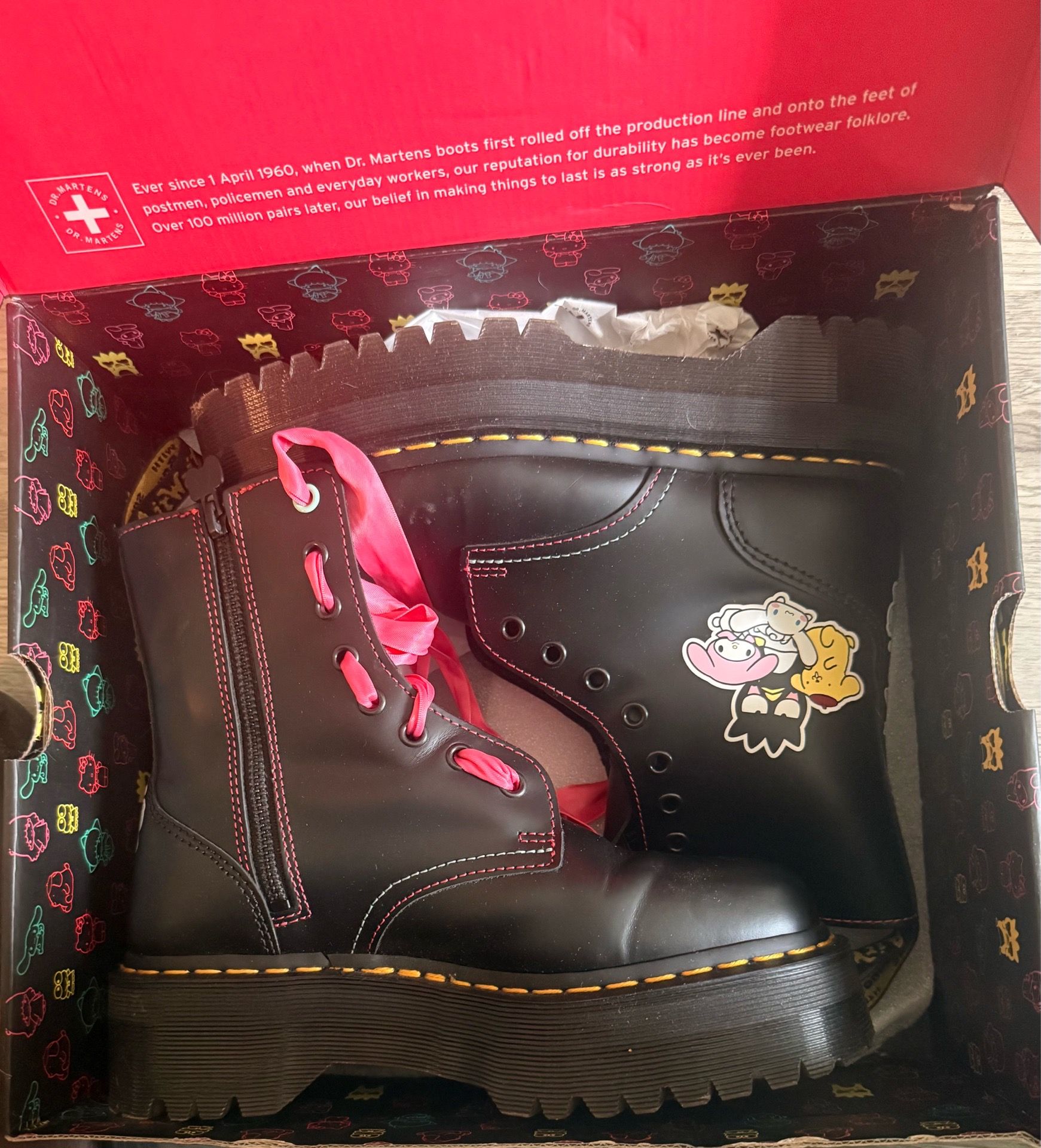 Combat boots