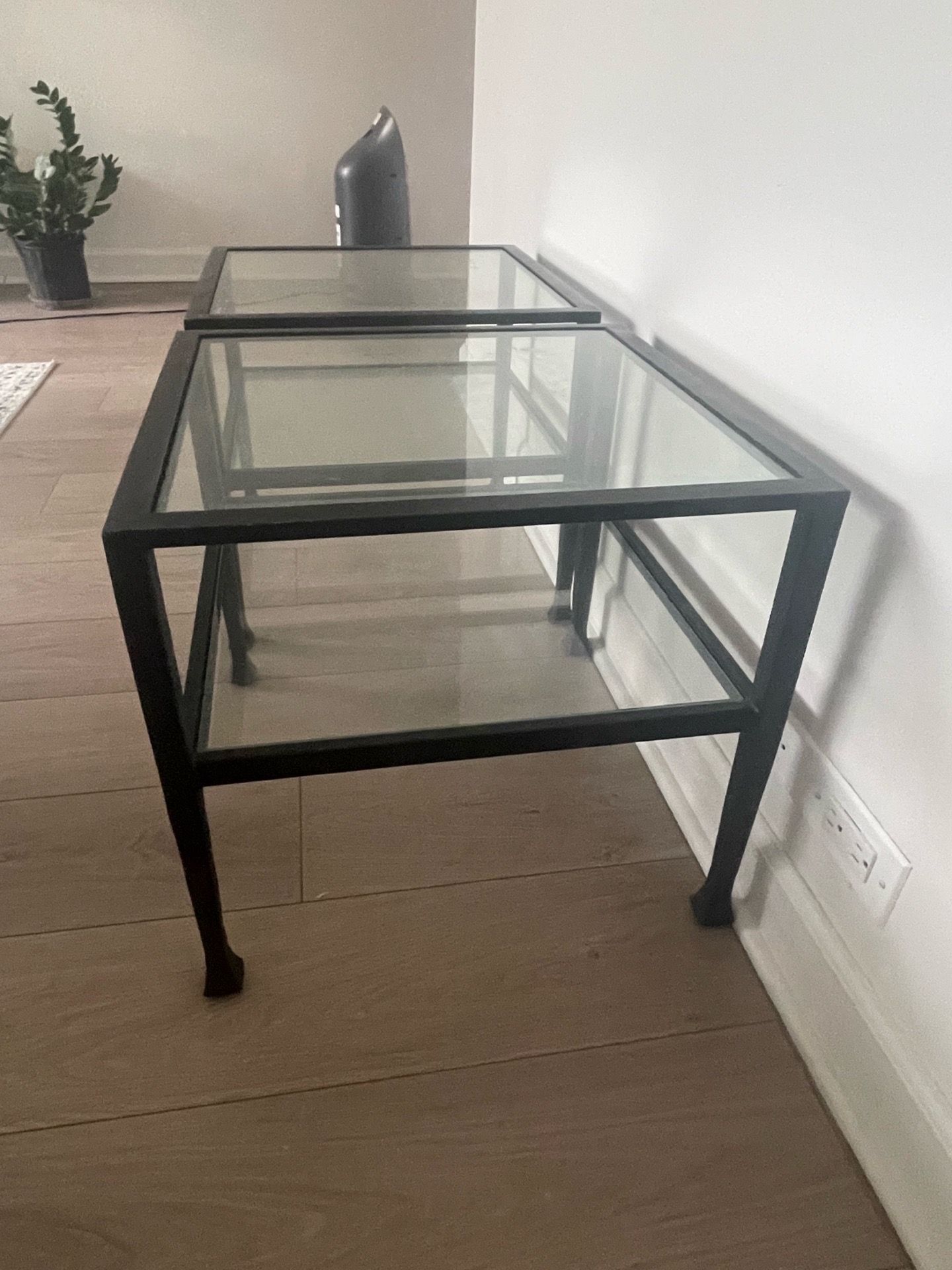 End tables - photo 3