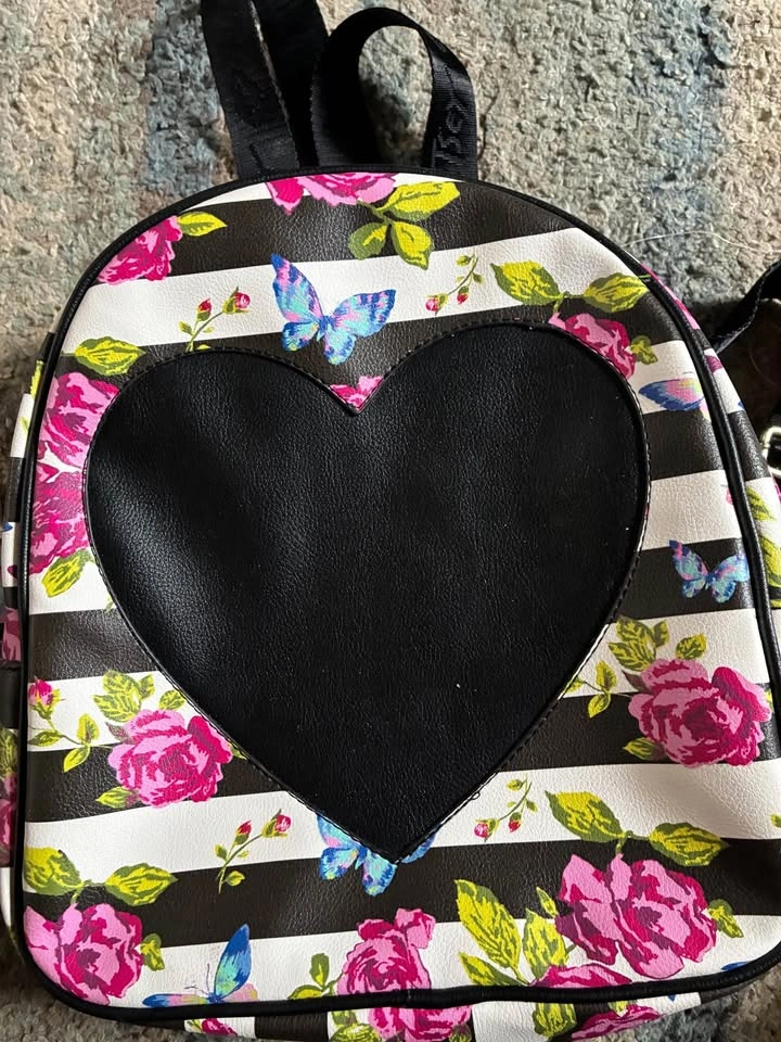 Luv Betsey by Betsey Johnson Backpack - photo 2