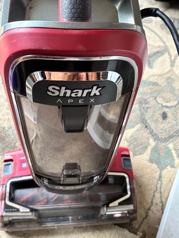 Shark Apex Duo Clean upright vacuum - photo 3