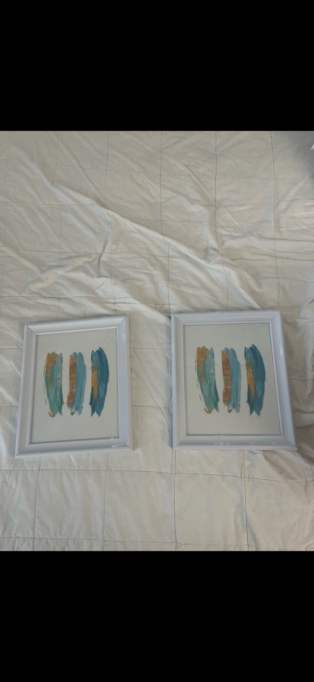 Set of 2 White Frames with Abstract Prints