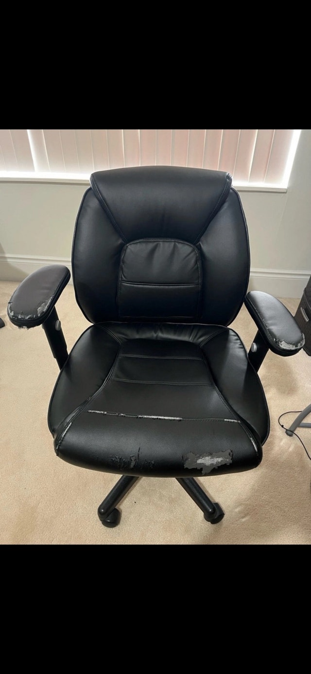 Ergonomic Swivel Office Chair