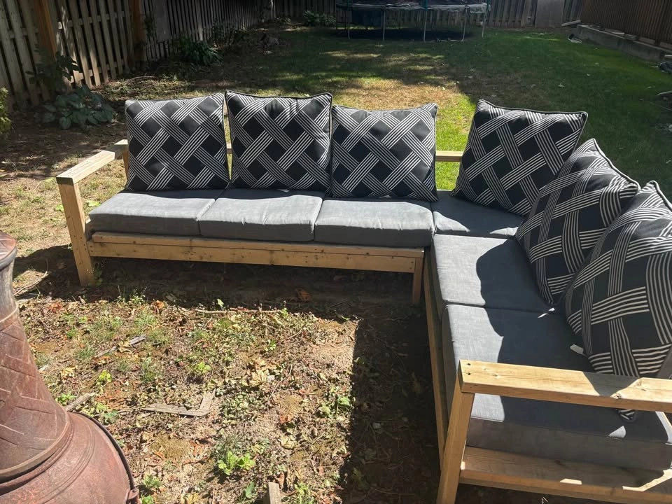 Outdoor wooden patio couch set with cushions - photo 2