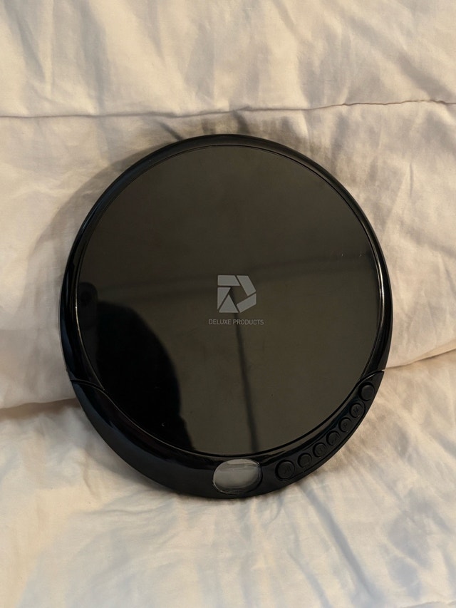 Deluxe Products Portable CD Player