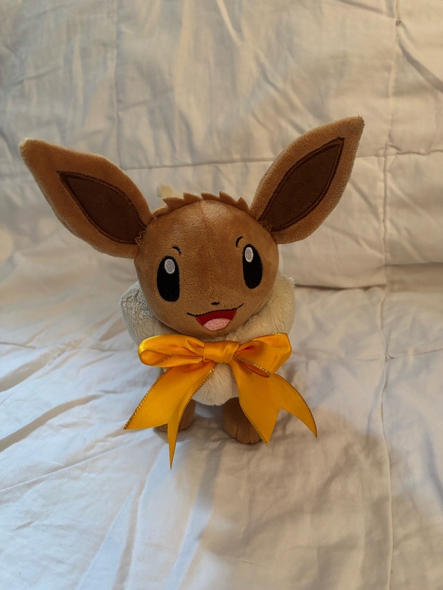 Pokémon Eevee Plush - photo 3