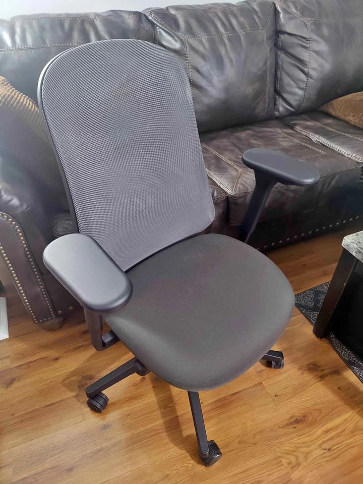 Herman miller lino black graphite office chair