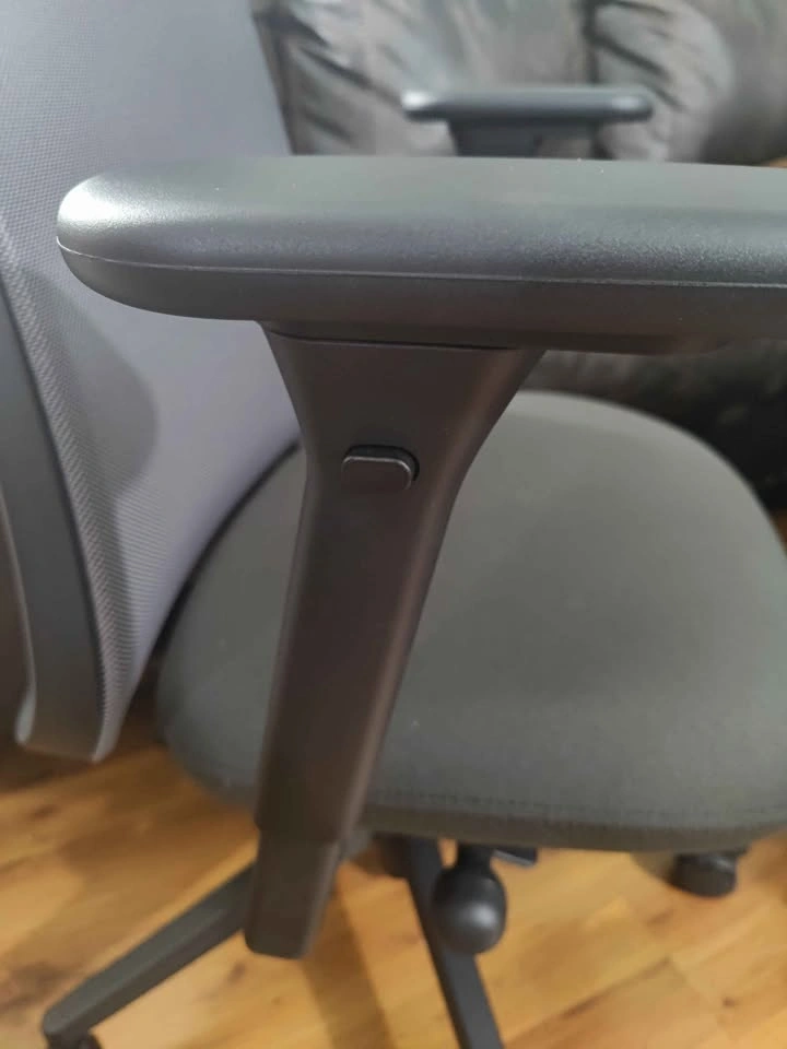 Herman miller lino black graphite office chair - photo 3