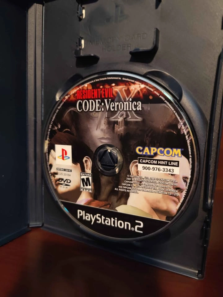 Resident evil code Veronica X PS2 disk and case - photo 3