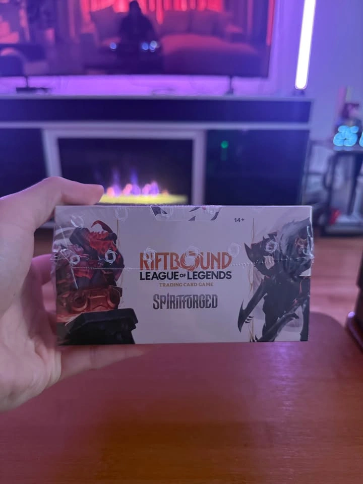 Riftbound Spiritforged Box - photo 2