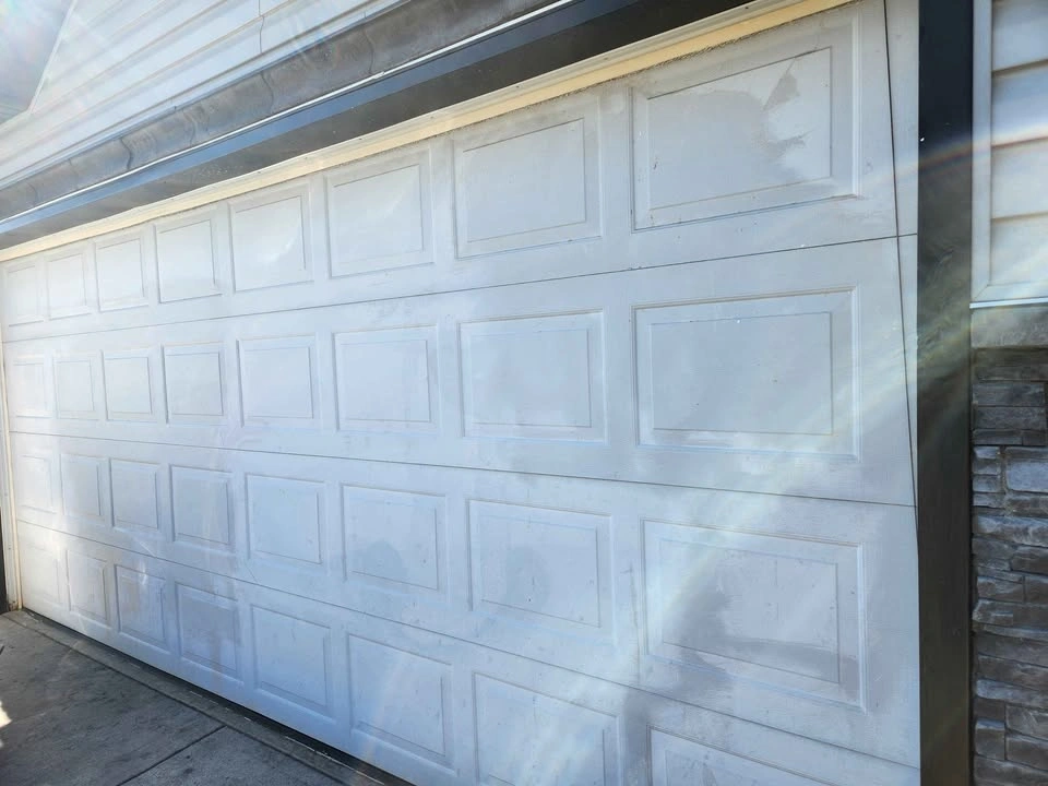 Full Garage door 16x7 Ft - photo 2