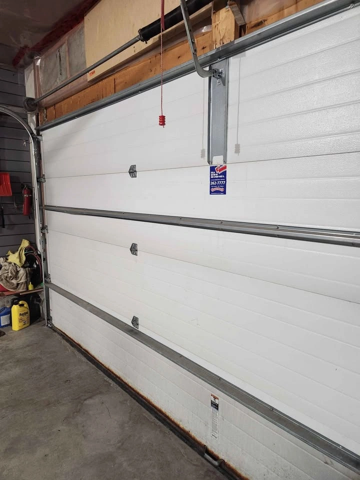 Full Garage door 16x7 Ft - photo 5
