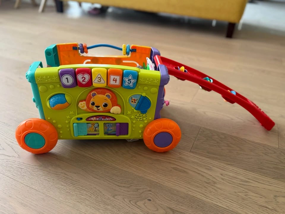 Vtech sort and discover activity wagon - photo 2