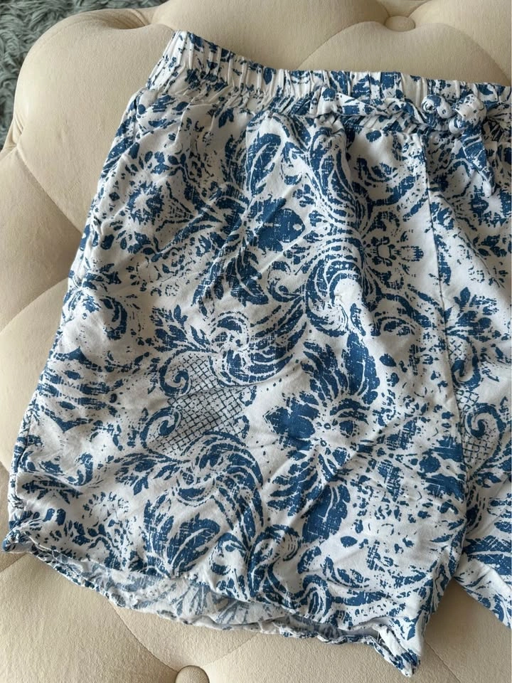 White Tie-Front Tank with Blue Floral Shorts - photo 4