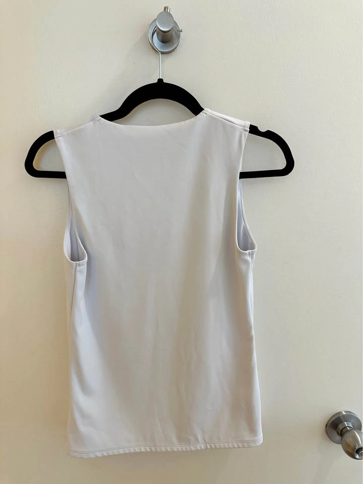 White Sleeveless Crewneck Tank - photo 3