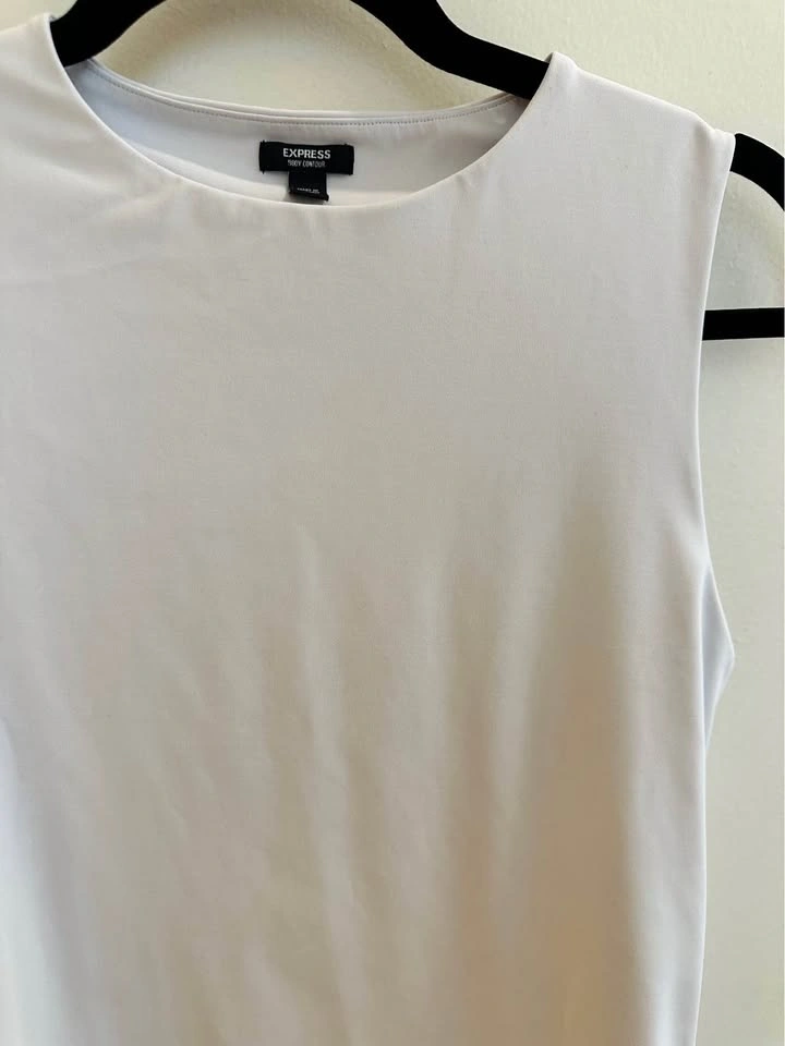 White Sleeveless Crewneck Tank - photo 4