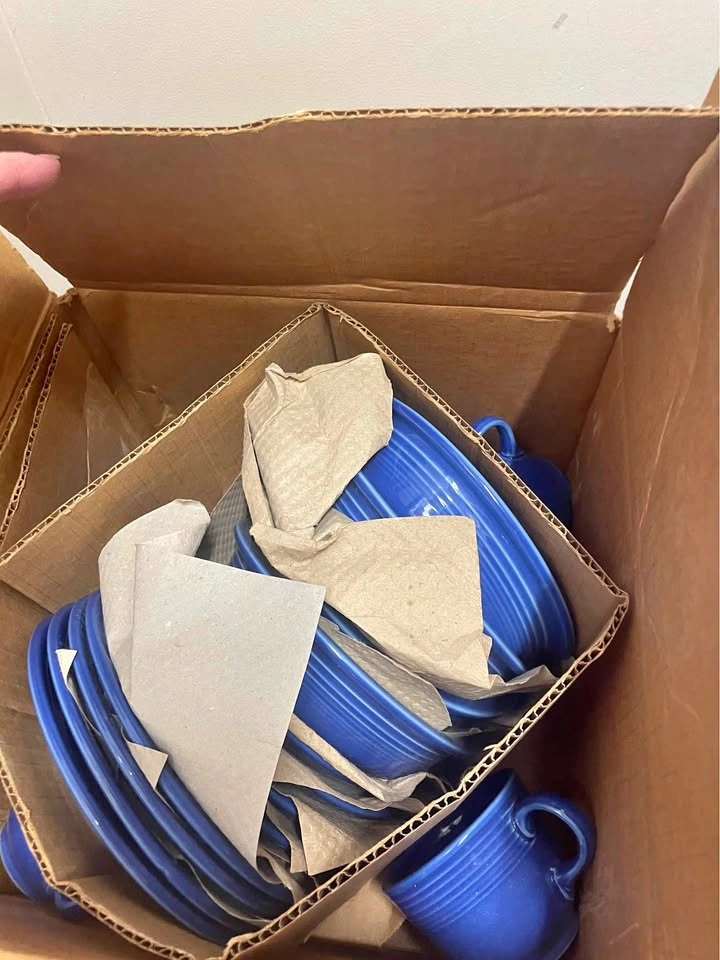 Fiestaware Sapphire Blue 20 Piece in original box