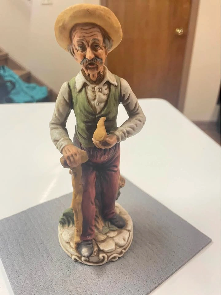 Old Farmer statue