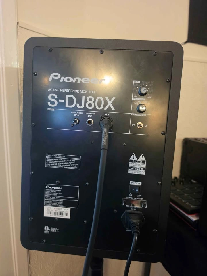Pioneer S-DJ80X Pair Active 8inch DJ/Studio Monitor - photo 3