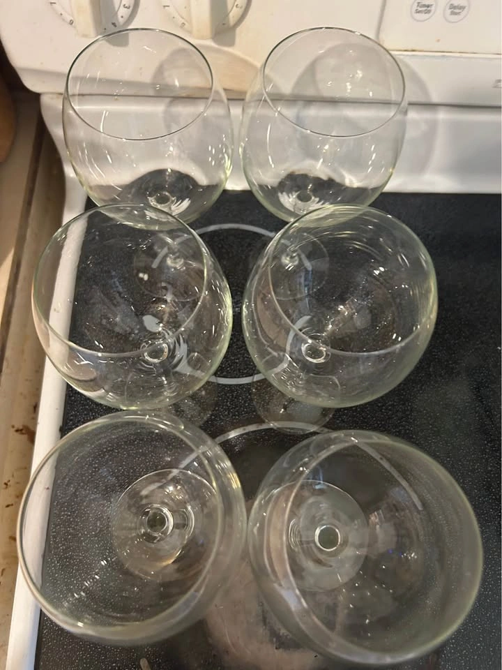 Set of 6 Wine Glasses - photo 2