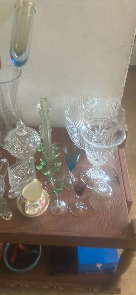 Assorted Glassware and Crystal Collection - photo 2