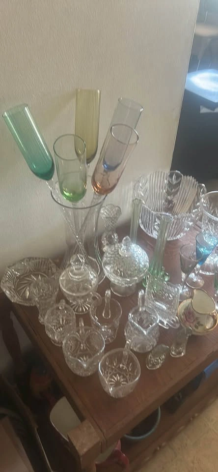 Assorted Glassware and Crystal Collection - photo 3