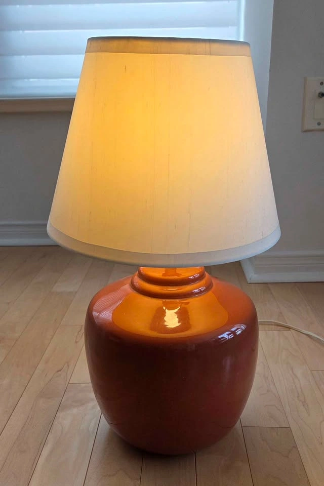 Ceramic Table Lamp - 19" tall - photo 2