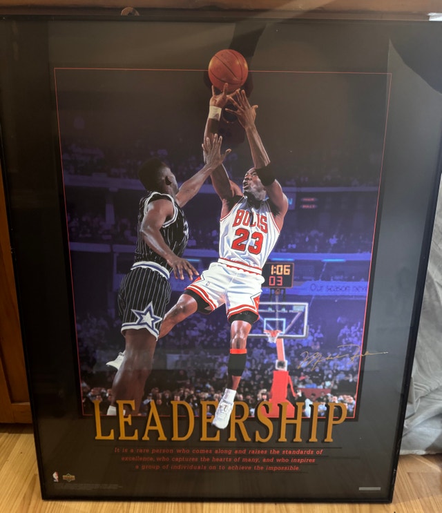 MICHAEL JORDAN PHOTO REGISTERED NBA Collection 24”x30” - photo 3