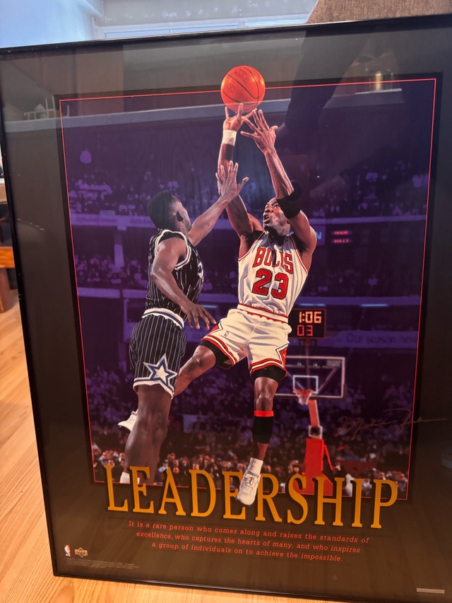 MICHAEL JORDAN PHOTO REGISTERED NBA Collection 24”x30” - photo 4