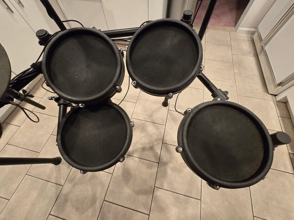 Alesis Nitro Electric Drum Set Sell/Trade image indicator(5)