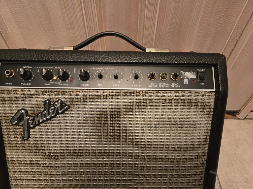 Fender Champion 110 Guitar Combo Amp - Vintage image indicator(5)