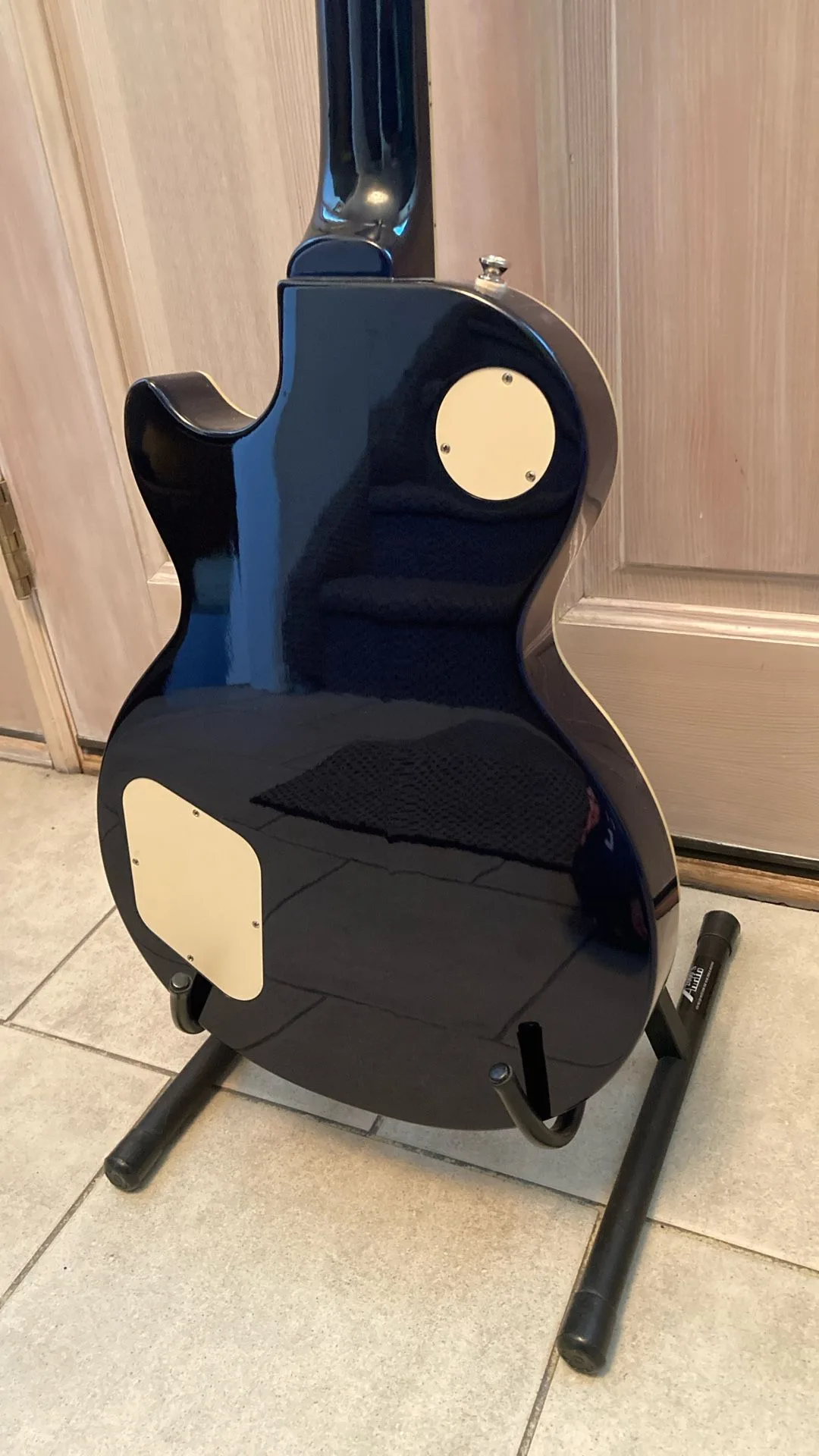 Epiphone Les Paul w/Bigsby image indicator(5)